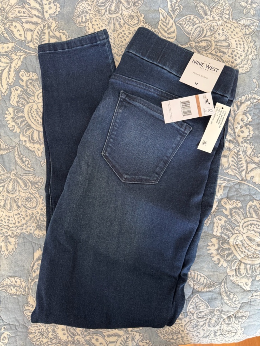 Nine West Dark Wash Pull-On Jeggings